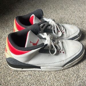 Jordan 3s "fire red denim" size 11.5